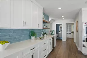 915 Bayshore Dr, Tarpon Springs, FL 34689 - Photo 17