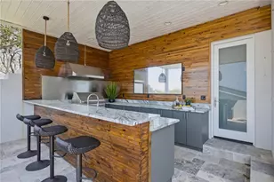 915 Bayshore Dr, Tarpon Springs, FL 34689 - Photo 49