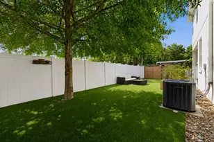 2510 W Carmen St, Tampa, FL 33609 - Photo 37