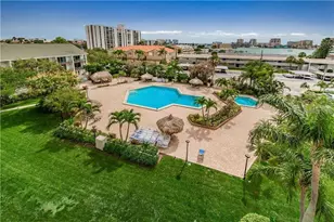 400 Island Way, Clearwater Beach, FL 33767 - Photo 43