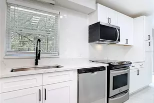 31440 Prestwick Ave, Sorrento, FL 32776 - Photo 21