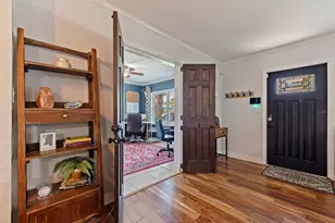 280 38th Ave SE, Saint Petersburg, FL 33705 - Photo 3