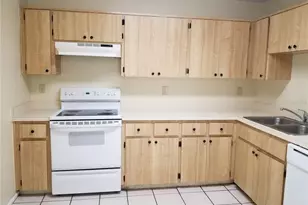 8202 Broward Pl, Temple Terrace, FL 33637 - Photo 19