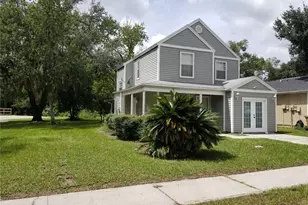 8202 Broward Pl, Temple Terrace, FL 33637 - Photo 1