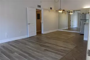 3345 Crystal Ct E, Palm Harbor, FL 34685 - Photo 5