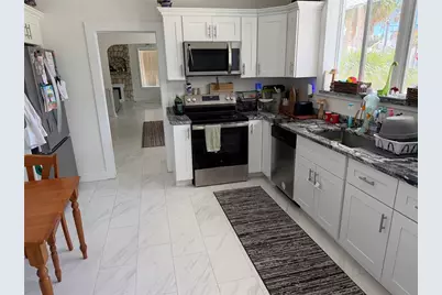 850 Mandalay Avenue, Clearwater Beach, FL 33767 - Photo 3