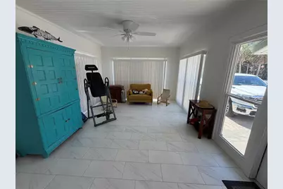 850 Mandalay Avenue, Clearwater Beach, FL 33767 - Photo 11