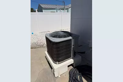 850 Mandalay Avenue, Clearwater Beach, FL 33767 - Photo 35