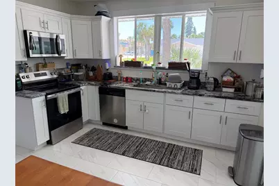 850 Mandalay Avenue, Clearwater Beach, FL 33767 - Photo 15