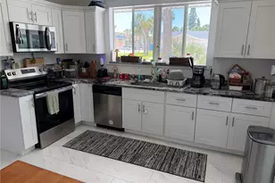 850 Mandalay Ave, Clearwater Beach, FL 33767 - Photo 15