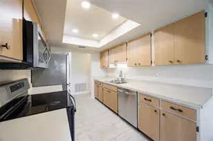 2321 Lancaster Dr, Sun City Center, FL 33573 - Photo 21