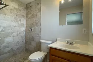 3900 14th Ln NE, Saint Petersburg, FL 33703 - Photo 11