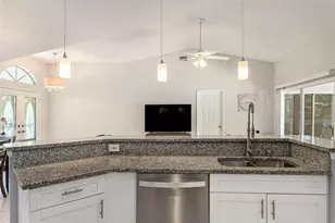 9105 S Zanmar Dr, Floral City, FL 34436 - Photo 13