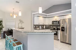 9105 S Zanmar Dr, Floral City, FL 34436 - Photo 5