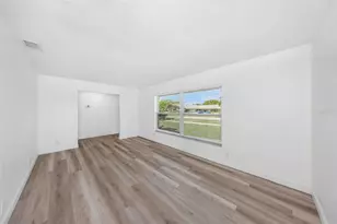 3070 Dryer Ave, Largo, FL 33770 - Photo 9