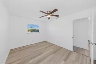 3070 Dryer Ave, Largo, FL 33770 - Photo 23