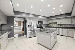 14947 Lake Forest Dr, Lutz, FL 33559 - Photo 15