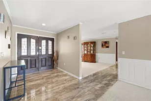 14947 Lake Forest Dr, Lutz, FL 33559 - Photo 9