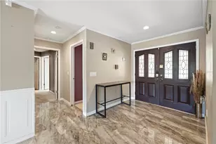 14947 Lake Forest Dr, Lutz, FL 33559 - Photo 11