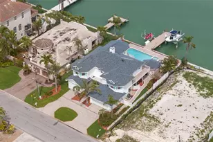 11445 9th St E, Treasure Island, FL 33706 - Photo 7
