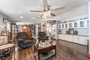 14926 Douglas St, Dade City, FL 33525 - Photo 7