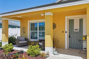 1438 Blossom Bayou Cir, Ruskin, FL 33570 - Photo 3