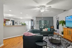 1438 Blossom Bayou Cir, Ruskin, FL 33570 - Photo 5