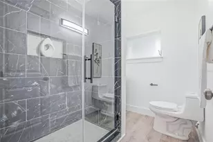 7125 5th Ave N, Saint Petersburg, FL 33710 - Photo 15