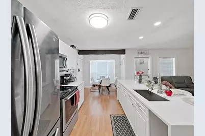 7608 Barry Road, Tampa, FL 33615 - Photo 21