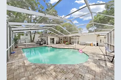 7608 Barry Road, Tampa, FL 33615 - Photo 9