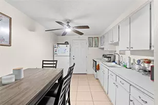 8040 47th Ave N, Saint Petersburg, FL 33709 - Photo 17
