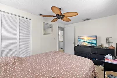8040 47th Avenue N, Saint Petersburg, FL 33709 - Photo 19