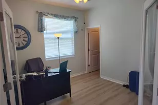 7460 Stonebrook Cir, Wesley Chapel, FL 33545 - Photo 11