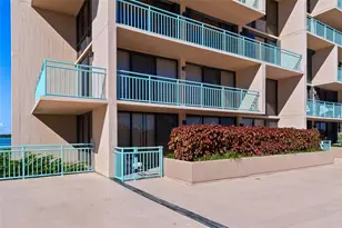 1 Key Capri, Treasure Island, FL 33706 - Photo 5