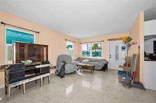 5769 Dartmouth Ave N, Saint Petersburg, FL 33710 - Photo 9