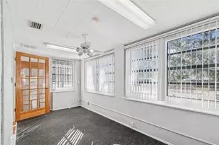 801 49th Street N, Saint Petersburg, FL 33710 - Photo 9