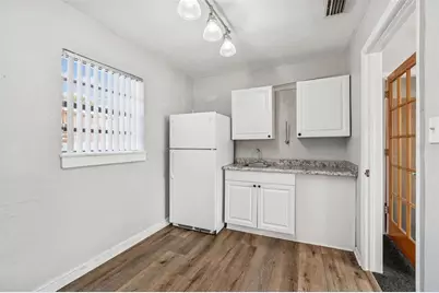 801 49th Street N, Saint Petersburg, FL 33710 - Photo 11