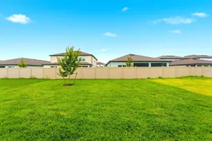 33452 Binding Ties Ln, Wesley Chapel, FL 33545 - Photo 17