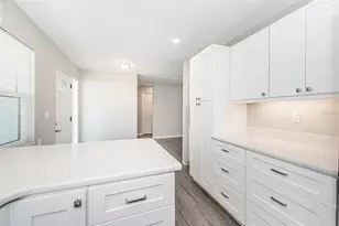 7927 11th Ave S, Saint Petersburg, FL 33707 - Photo 17
