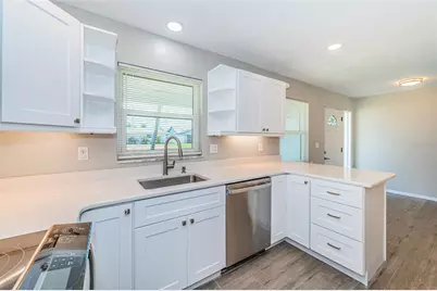 7927 11th Avenue S, Saint Petersburg, FL 33707 - Photo 15