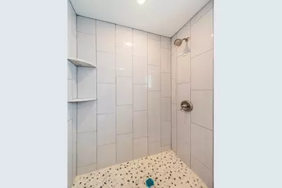 7927 11th Avenue S, Saint Petersburg, FL 33707 - Photo 17