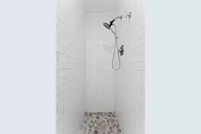 10124 N Hyacinth Avenue, Tampa, FL 33612 - Photo 23