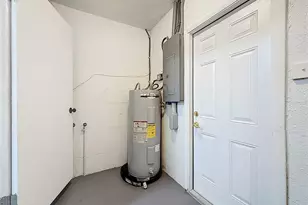 396 Lewis Blvd SE, Saint Petersburg, FL 33712 - Photo 21