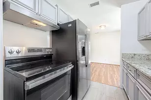 396 Lewis Blvd SE, Saint Petersburg, FL 33712 - Photo 17