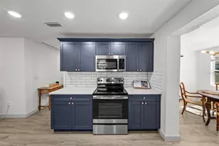 1801 E Knollwood St, Tampa, FL 33610 - Photo 7