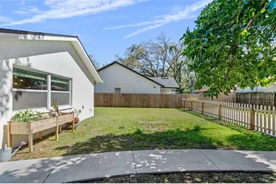 1801 E Knollwood Street, Tampa, FL 33610 - Photo 23