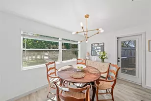 1801 E Knollwood St, Tampa, FL 33610 - Photo 9