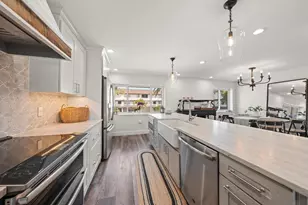 165 Marina Del Rey Ct, Clearwater Beach, FL 33767 - Photo 17