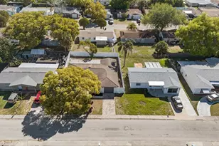 10028 Vineyard Ln, Port Richey, FL 34668 - Photo 3