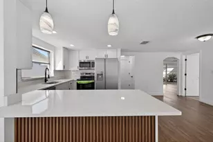 10028 Vineyard Ln, Port Richey, FL 34668 - Photo 11